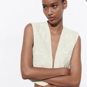 New with tags Zara white cotton embroidered vest M